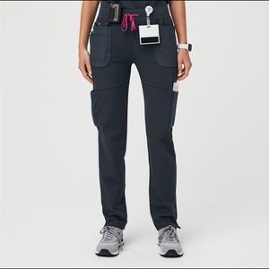 Figs Mundri slim pant dark harbor